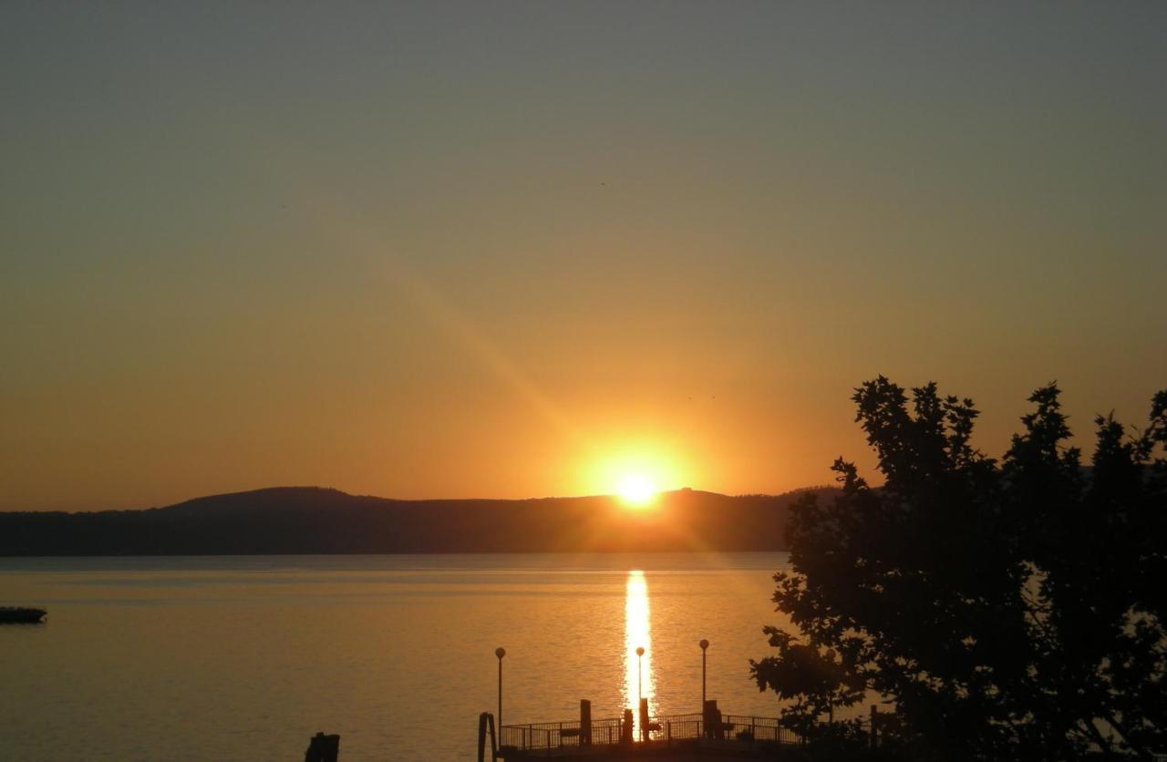 Appartamento IRIDE Alloggio Turistico Anguillara Sabazia Esterno foto